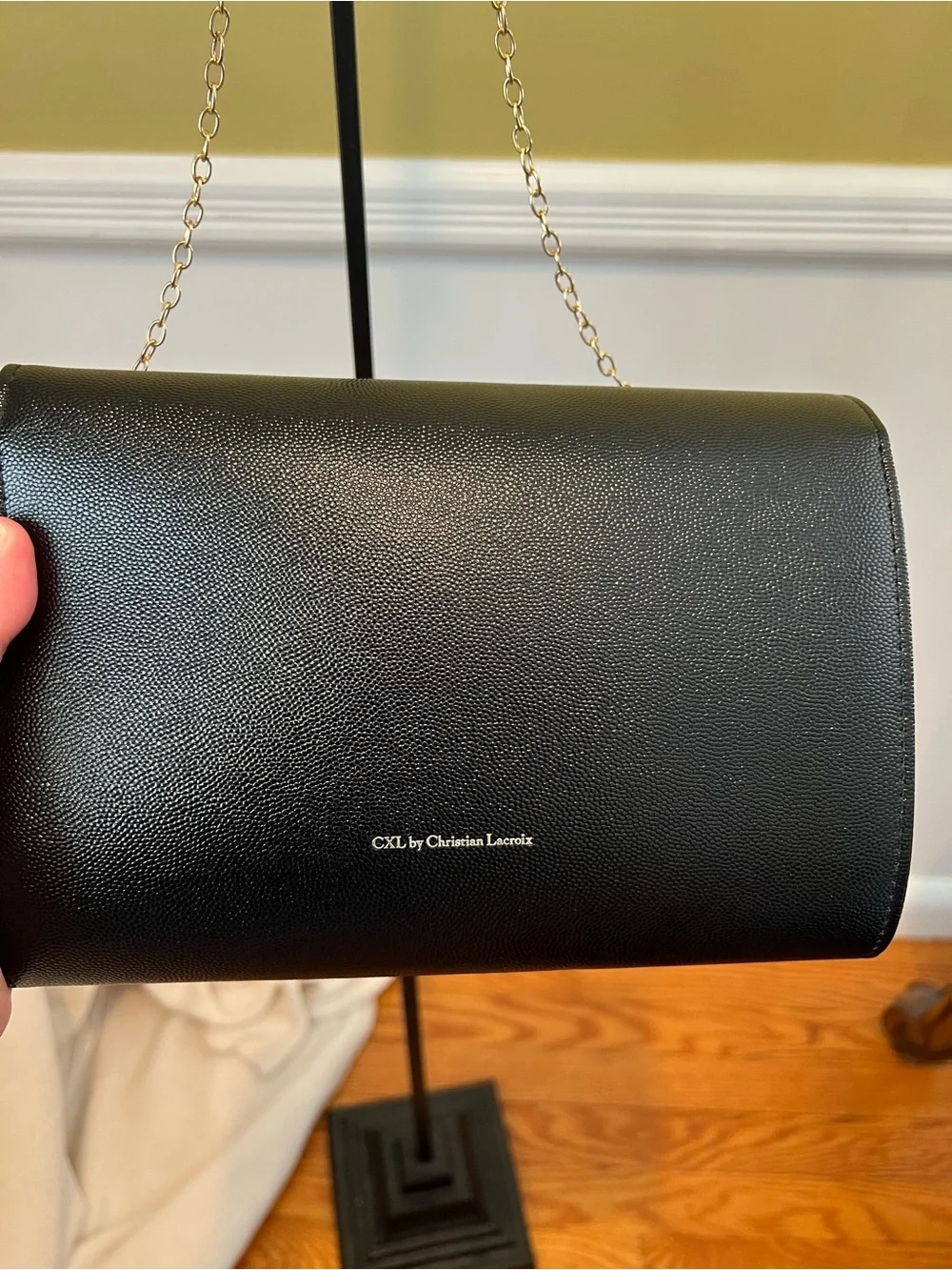 💙 NWT CXL by Christian Lacroix Black Caviar Clutch with Detachable Chain